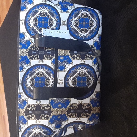 Alice & Olivia Duffle Bag - Picture 2 of 14